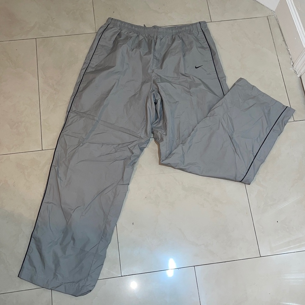 Men’s Nike XXL nylon gray pants